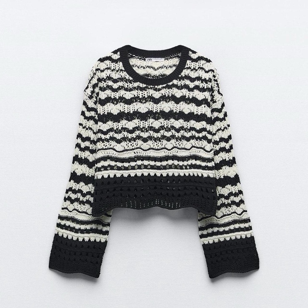 Zara Black and White Striped Women's Sweater